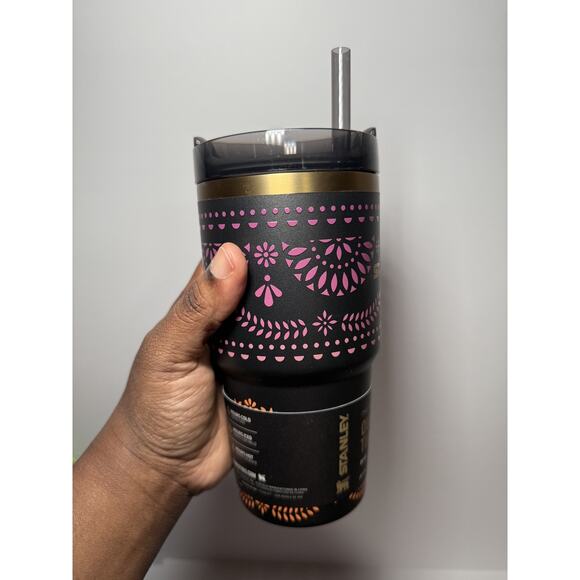 Stanley Exclusive Dia De Muertos Midnight Catrina 20oz Tumbler BNWT | IN HAND - Picture 4 of 8
